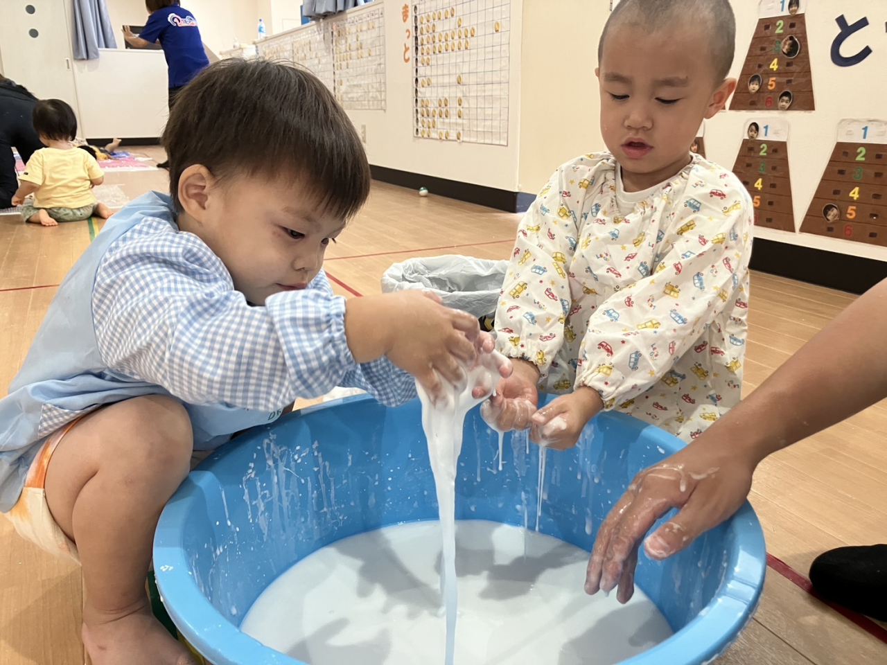 夏フェス開始！第1弾は感触あそび