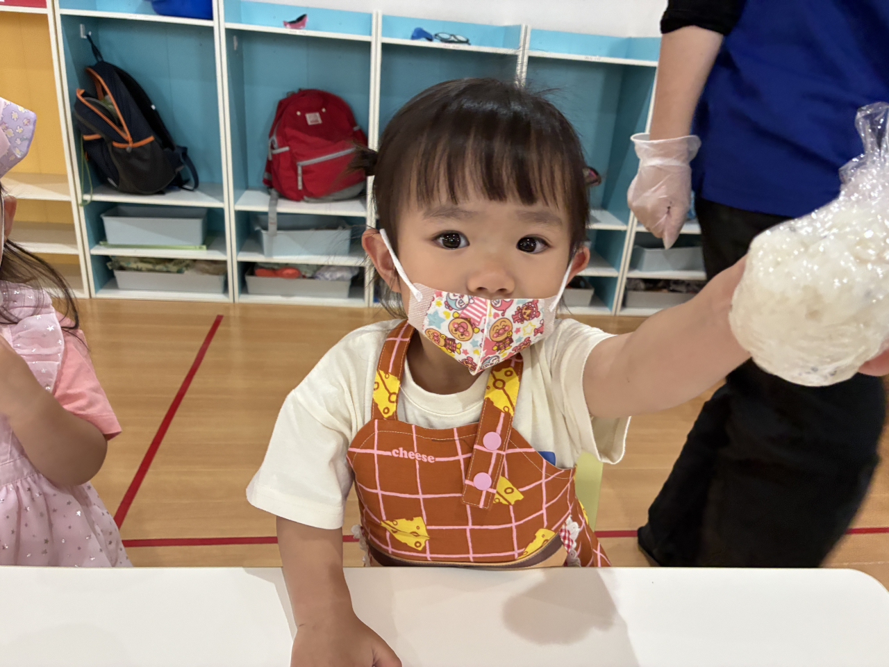 食育「おにぎりづくり」